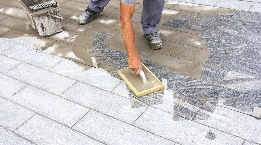 Professional gutter cleaning in Rock Falls, IL